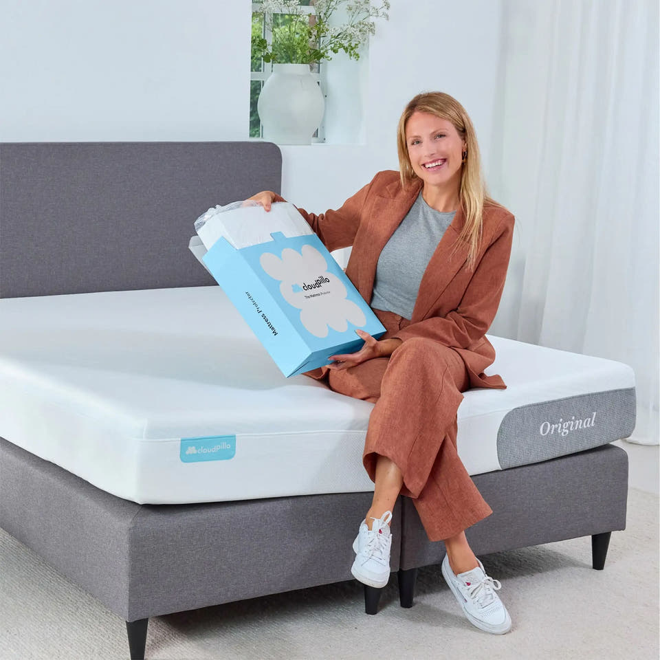 Cloudpillo Mattress Protector (Outlet) - Cloudpillo